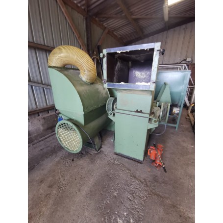 Broyeur a mousse flocon et tissus  coupeuse